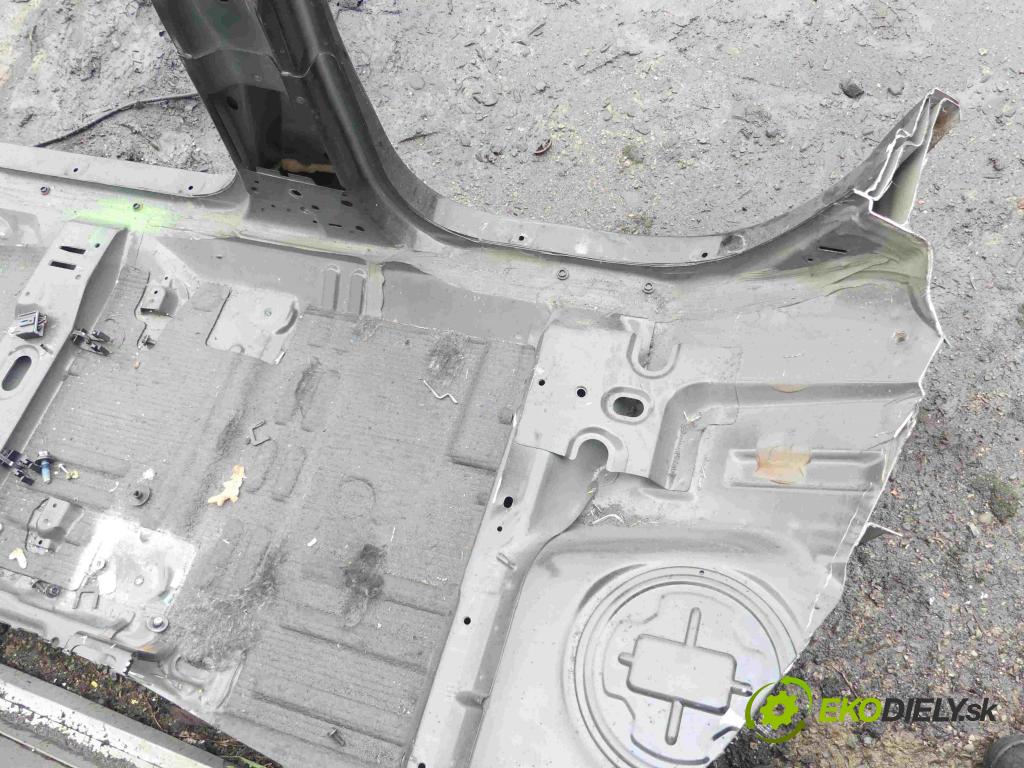 Chevrolet Captiva 2.2 VCDI 184 hp automatic 135 kW 2231 cm3 5- práh pravý  (Ostatní)