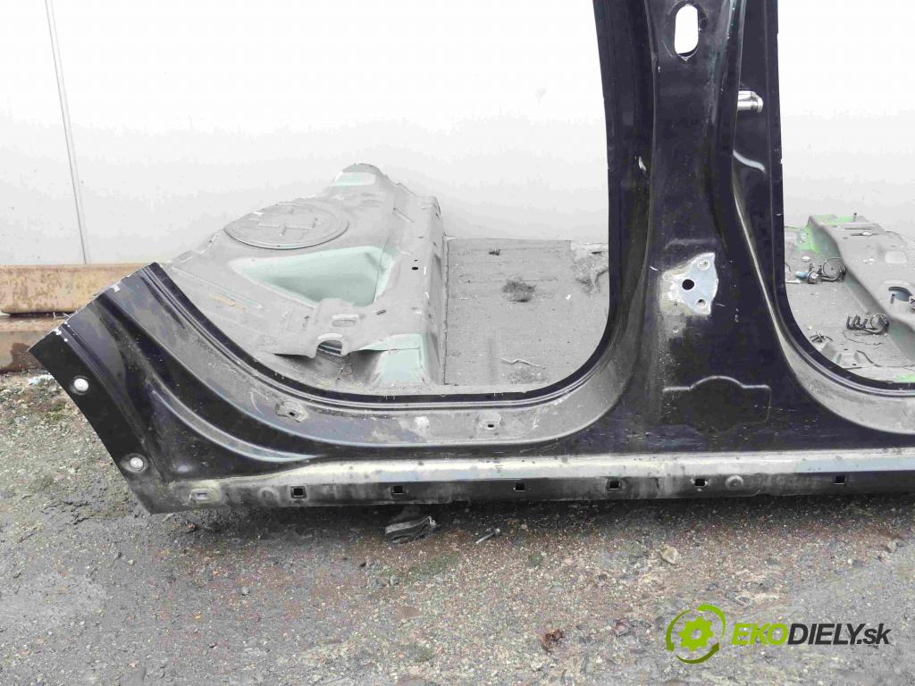 Chevrolet Captiva 2.2 VCDI 184 hp automatic 135 kW 2231 cm3 5- práh pravý  (Ostatní)