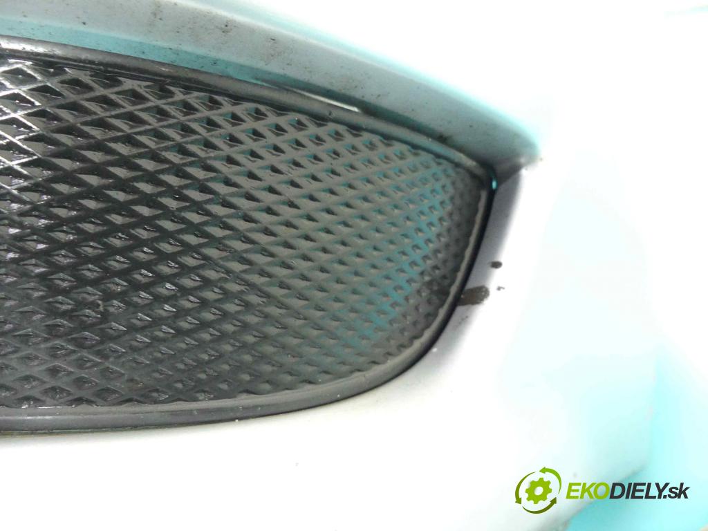 Toyota Corolla E12 2001-2009 1.6 vvti 110 HP manual 81 kW 1598 cm3 5- nárazník predné  (Ostatné)