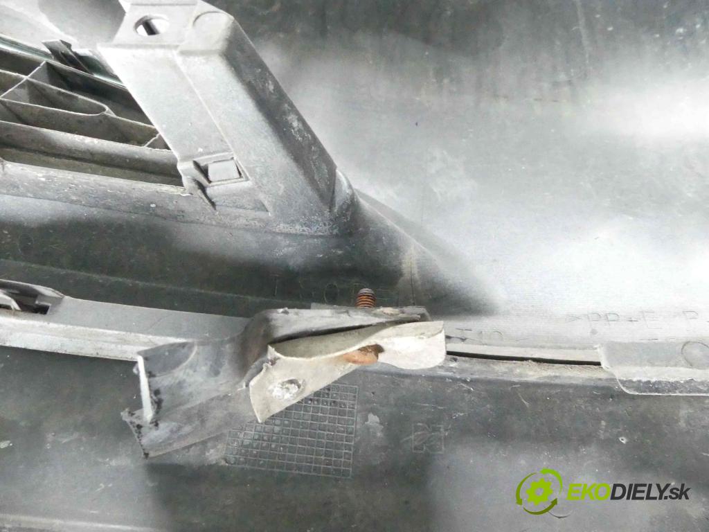 Toyota Corolla E12 2001-2009 1.6 vvti 110 HP manual 81 kW 1598 cm3 5- nárazník predné  (Ostatné)