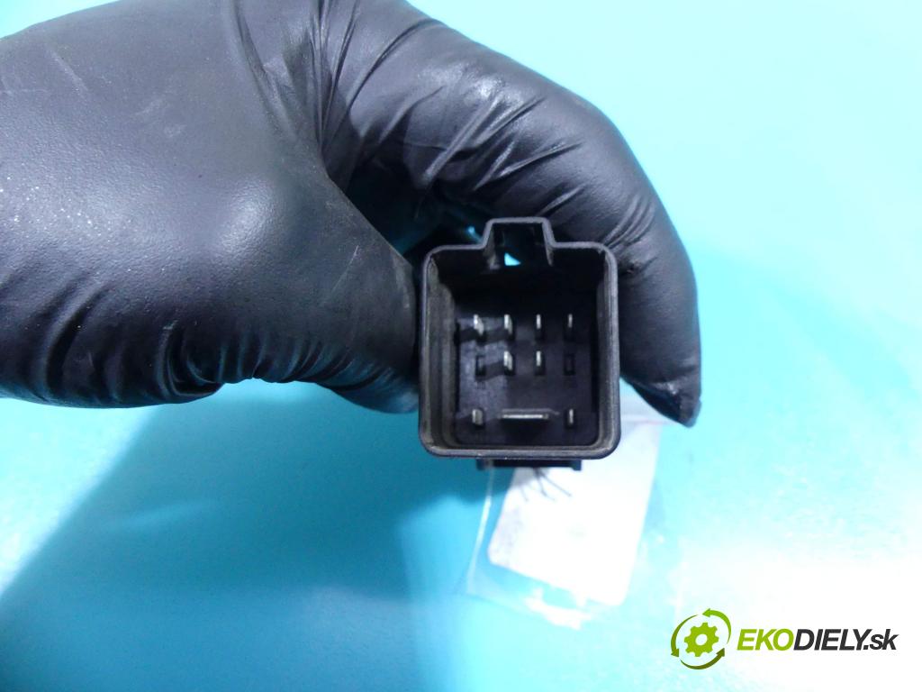 Iveco Daily III 1999-2006 2.3 HPI 116 HP manual 85,3 kW 2287 cm3 5- Relé: 0281003024 (Relé)