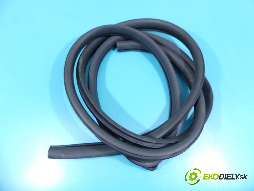 Chevrolet Captiva 2.2 VCDI 184 hp automatic 135 kW 2231 cm3 5- Těsnění: dveře zadní pravé  (Ostatní)