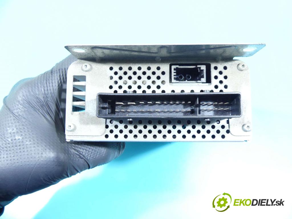 Audi A6 C6 2004-2011 2.0 tdi LY7W 140 HP automatic 103 kW 1968 cm3 5- Zesilovač: 4F0035223 (Zosilňovače)