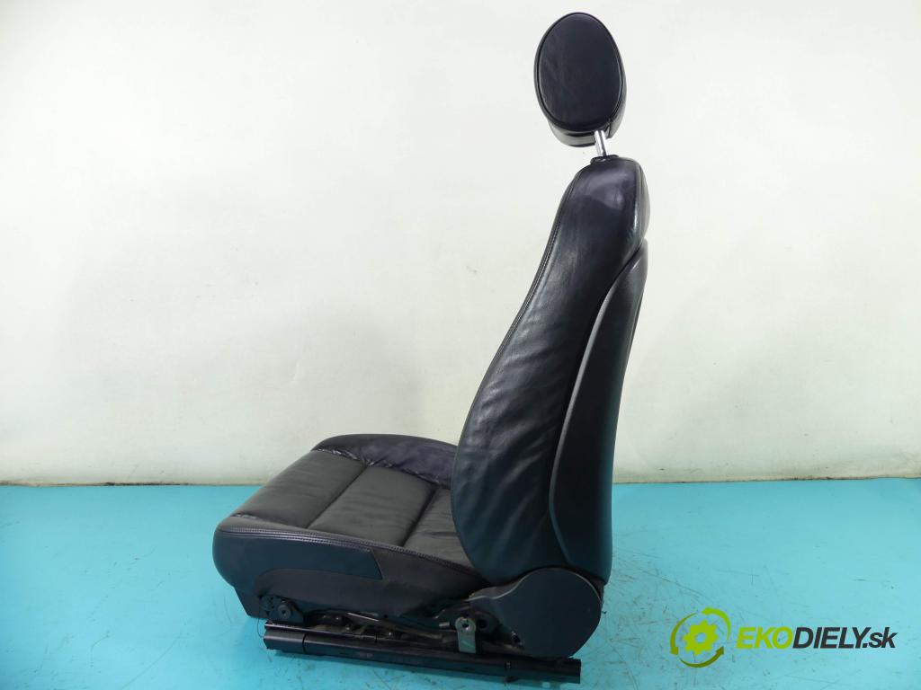 Audi A6 C6 2004-2011 2.0 tdi 140 HP automatic 103 kW 1968 cm3 5- Sedačka pravý  (Sedačky, sedadlá)