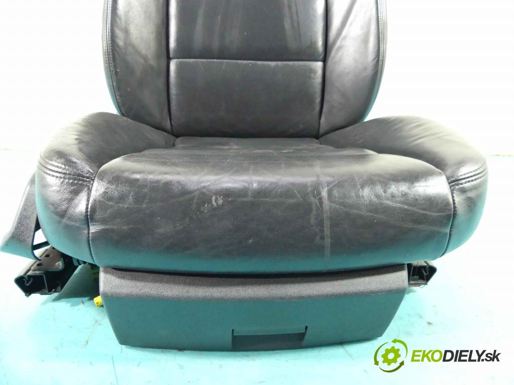 Audi A6 C6 2004-2011 2.0 tdi 140 HP automatic 103 kW 1968 cm3 5- Sedačka pravý  (Sedačky, sedadlá)