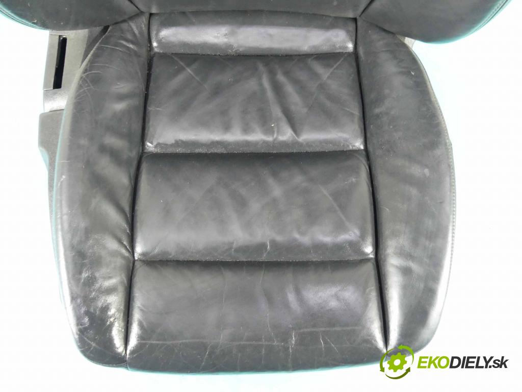 Audi A6 C6 2004-2011 2.0 tdi 140 HP automatic 103 kW 1968 cm3 5- Sedačka pravý  (Sedačky, sedadlá)