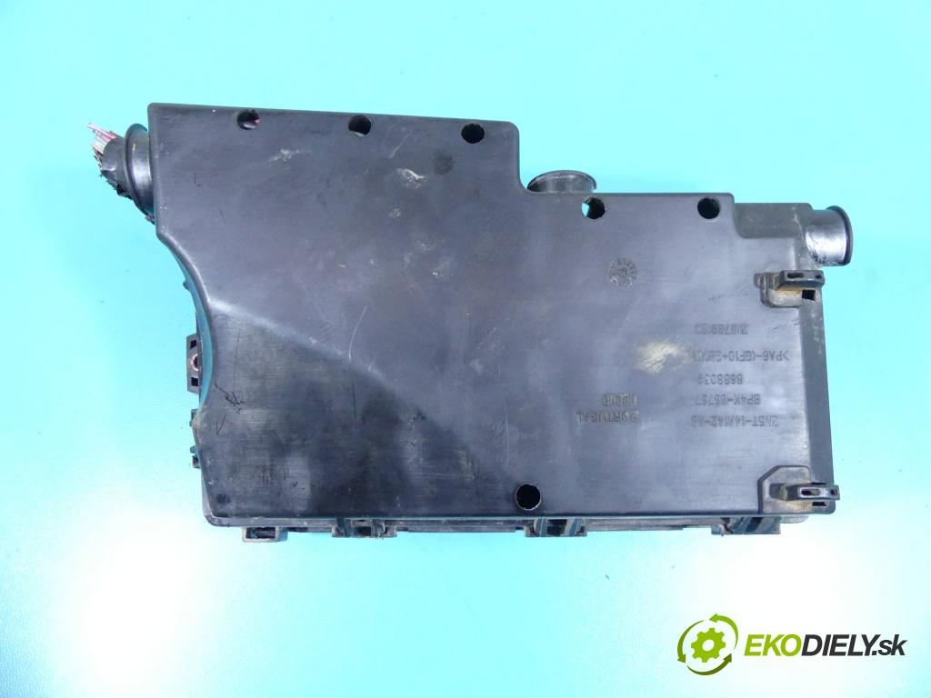 Mazda 3 I BK 2003-2009 1.6 16v 105 hp manual 77 kW 1598 cm3 5- skříňka pojistková 518818109 (Pojistkové skříňky)