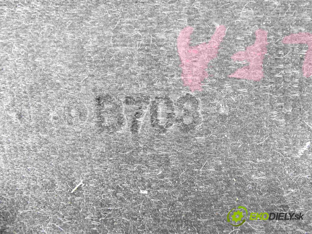 Alfa romeo Giulietta 1.6 jtdm: 105 HP manual 77 kW 1598 cm3 5- zadná  (Pláta zadné)