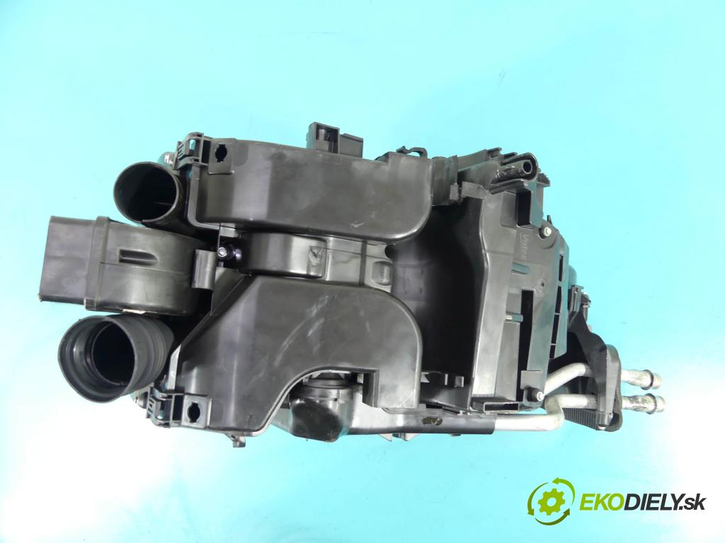 Alfa romeo Giulietta 1.6 jtdm: 105 hp manual 77 kW 1598 cm3 5- radiátor T1009496T (Radiátory topení)