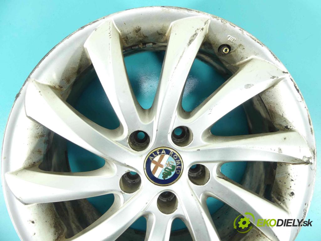 Alfa romeo Giulietta 1.6 jtdm: 105 hp manual 77 kW 1598 cm3 5- hlinikové disky 156093271