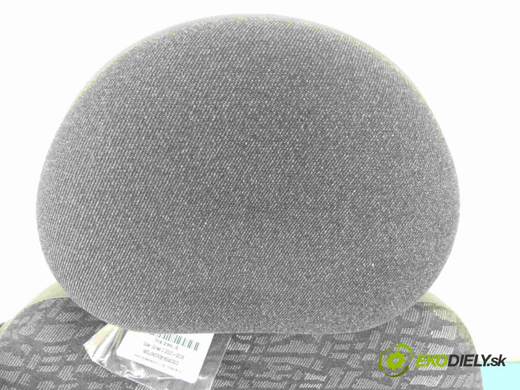 Opel Corsa C 2000-2006 1.0 12v 58 HP manual 43 kW 973 cm3 3- Sedačka pravý  (Sedačky, sedadlá)