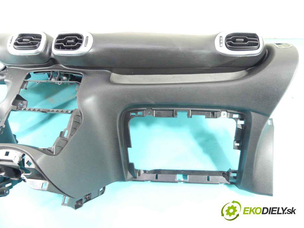 Citroen C3 Picasso 2008-2017 1.6 hdi 90 HP manual 66,2 kW 1560 cm3 5- kokpit,pristrojová doska rozdeľovacia