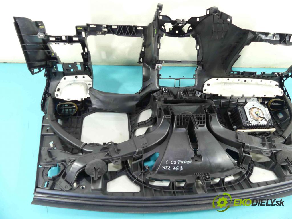 Citroen C3 Picasso 2008-2017 1.6 hdi 90 HP manual 66,2 kW 1560 cm3 5- kokpit,pristrojová doska rozdeľovacia
