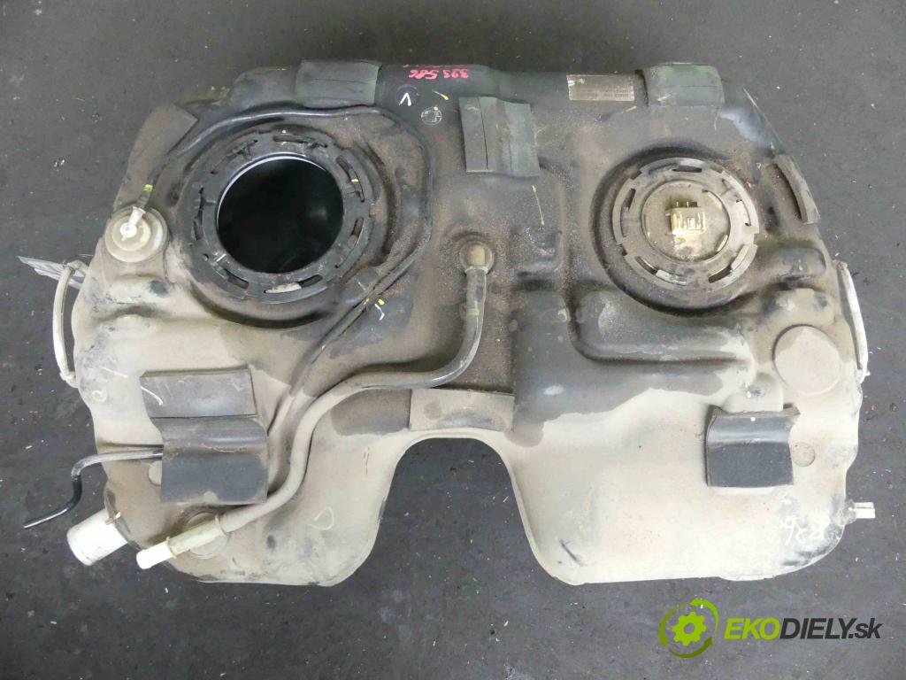 Chevrolet Captiva 2.2 VCDI 184hp automatic 135 kW 2231 cm3 5- Nádrž: palivo 20773931 (Nádrže)