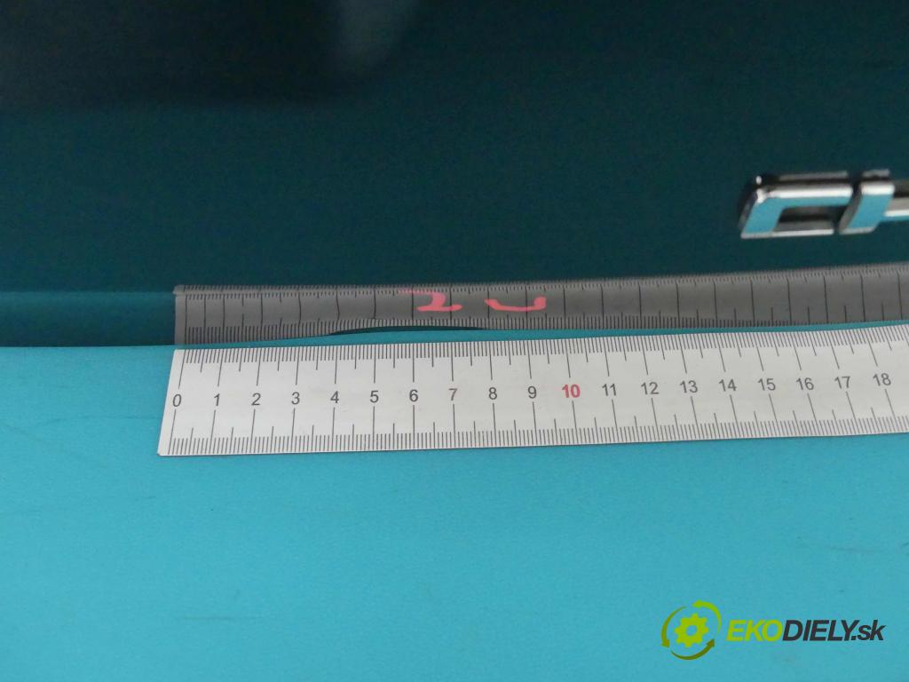 Chevrolet Captiva 2.2d 184 hp automatic 135 kW 2231 cm3 5- zadní kufrové dveře  (Zadní kapoty)