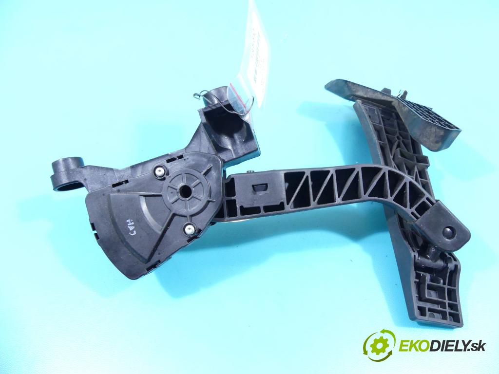 Hyundai I40 1.7 crdi 116 HP manual 85 kW 1685 cm3 4- pedále HBH0372C-3Z000 (Pedále)