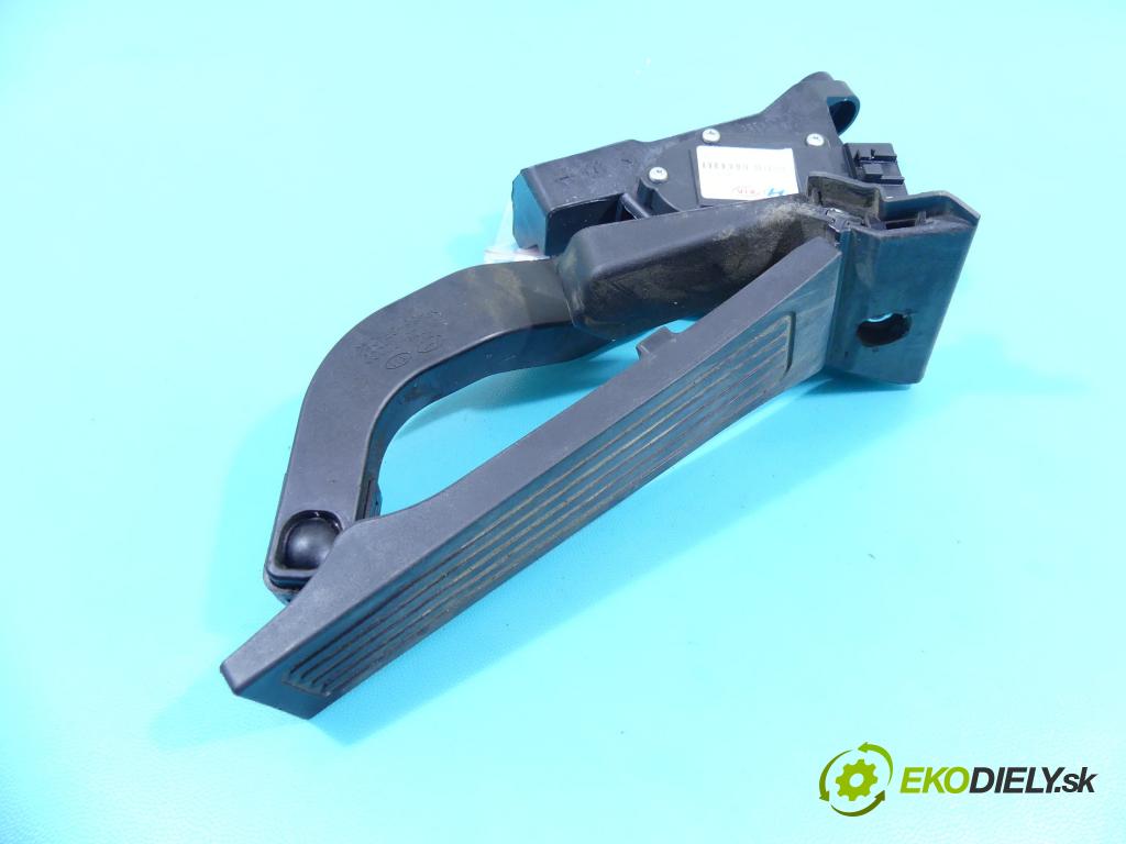 Hyundai I40 1.7 crdi 116 HP manual 85 kW 1685 cm3 4- pedále HBH0372C-3Z000 (Pedále)