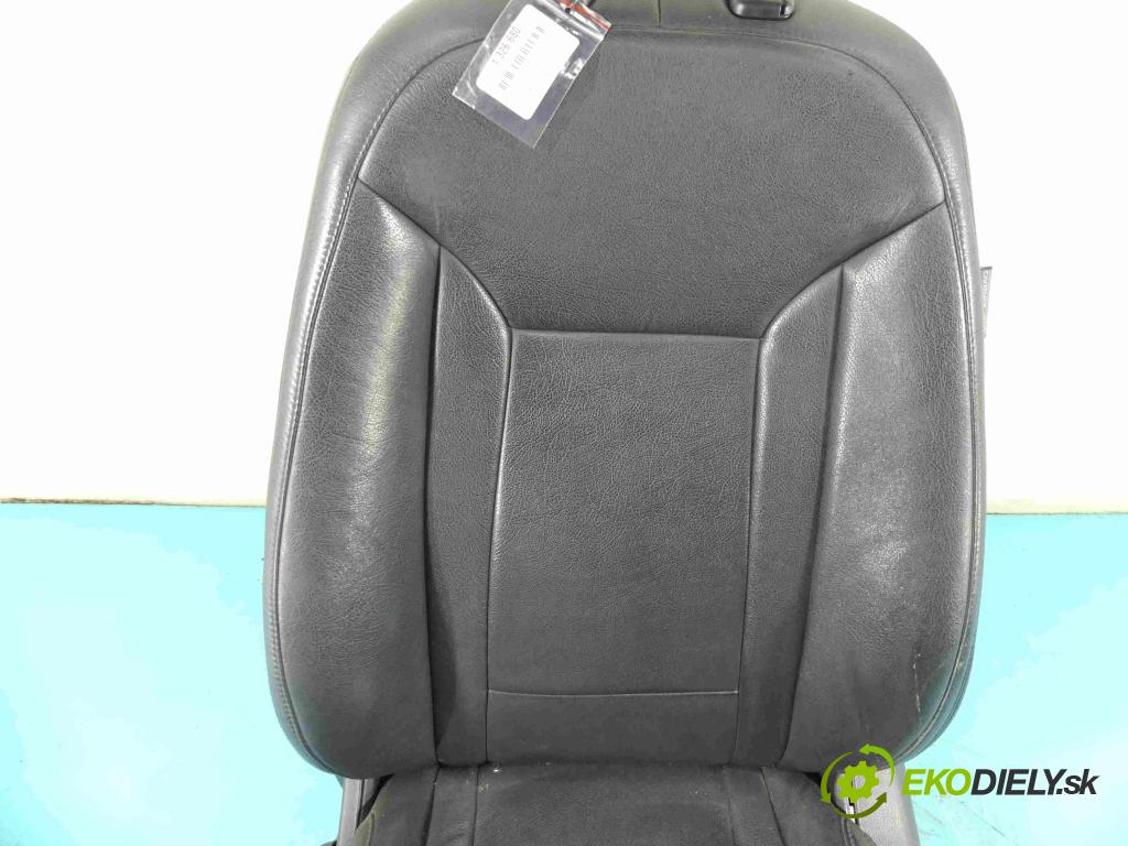 Hyundai I40 1.7 crdi 116 HP manual 85 kW 1685 cm3 4- Sedačka ľavý  (Sedačky, sedadlá)