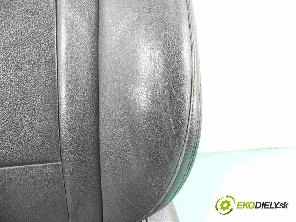 Hyundai I40 1.7 crdi 116 HP manual 85 kW 1685 cm3 4- Sedačka ľavý  (Sedačky, sedadlá)