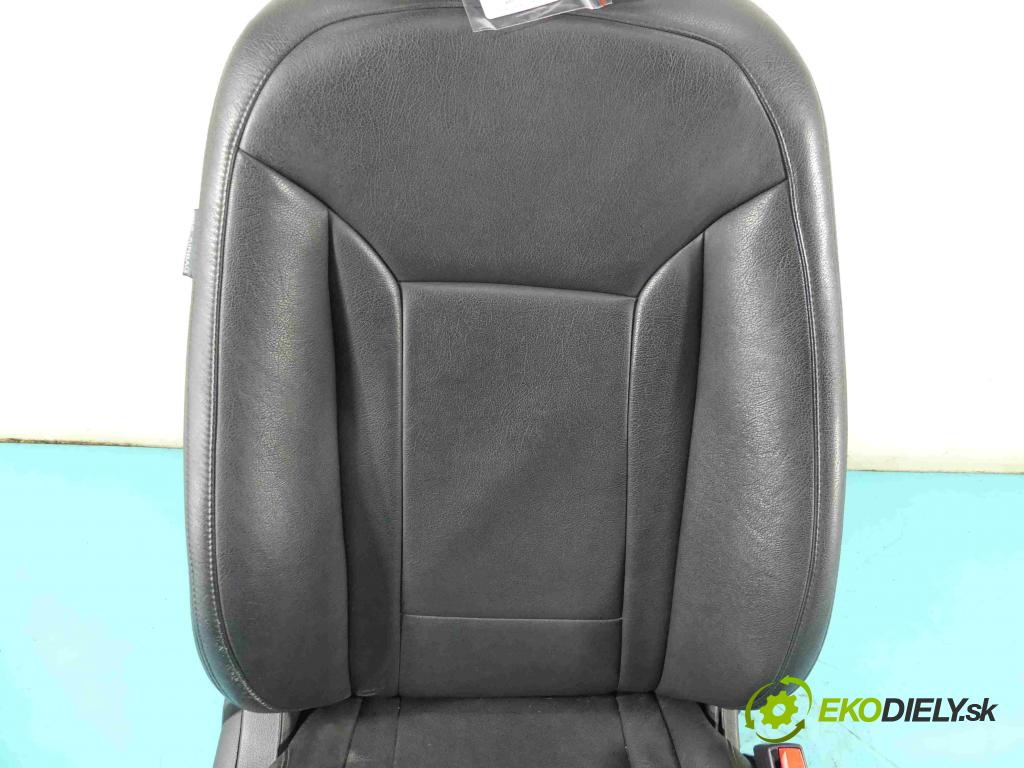 Hyundai I40 1.7 crdi 116 HP manual 85 kW 1685 cm3 4- Sedačka pravý  (Sedačky, sedadlá)