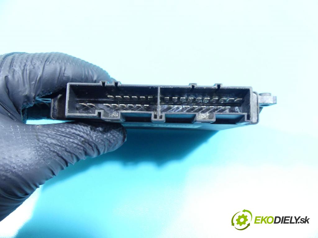 Mercedes S W220 1998-2005 3.2 V6 224hp automatic 165 kW 3199 cm3 4- modul riadiaca jednotka A0225454432 (Ostatné)