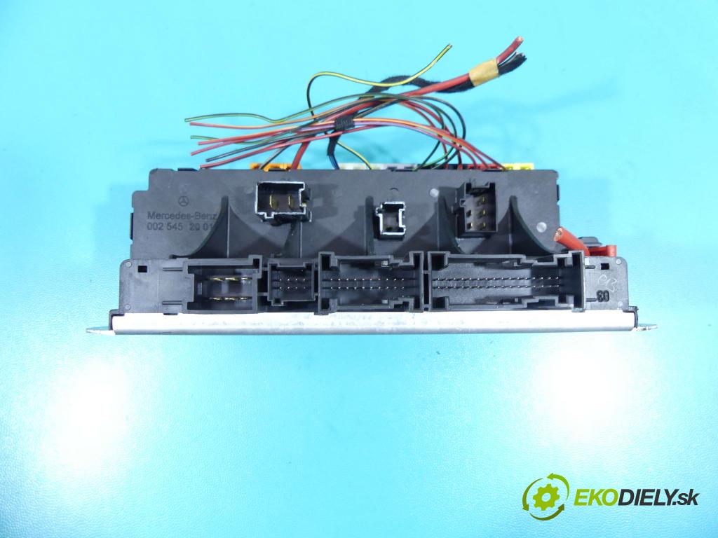 Mercedes S W220 1998-2005 3.2 V6 224 hp automatic 165 kW 3199 cm3 4- skříňka pojistková A0275454432 (Pojistkové skříňky)