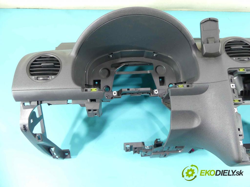 Vw Caddy III 2K 2003-2020 2.0 tdi 140 HP manual 103 kW 1968 cm3 5- kokpit,pristrojová doska rozdeľovacia 2K1858295