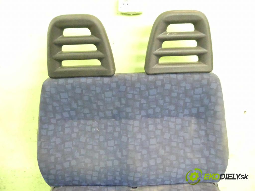 Iveco Daily III 1999-2006 2.3 HPI 116 HP manual 85,3 kW 2286 cm3 5- Sedačka pravý  (Sedačky, sedadlá)