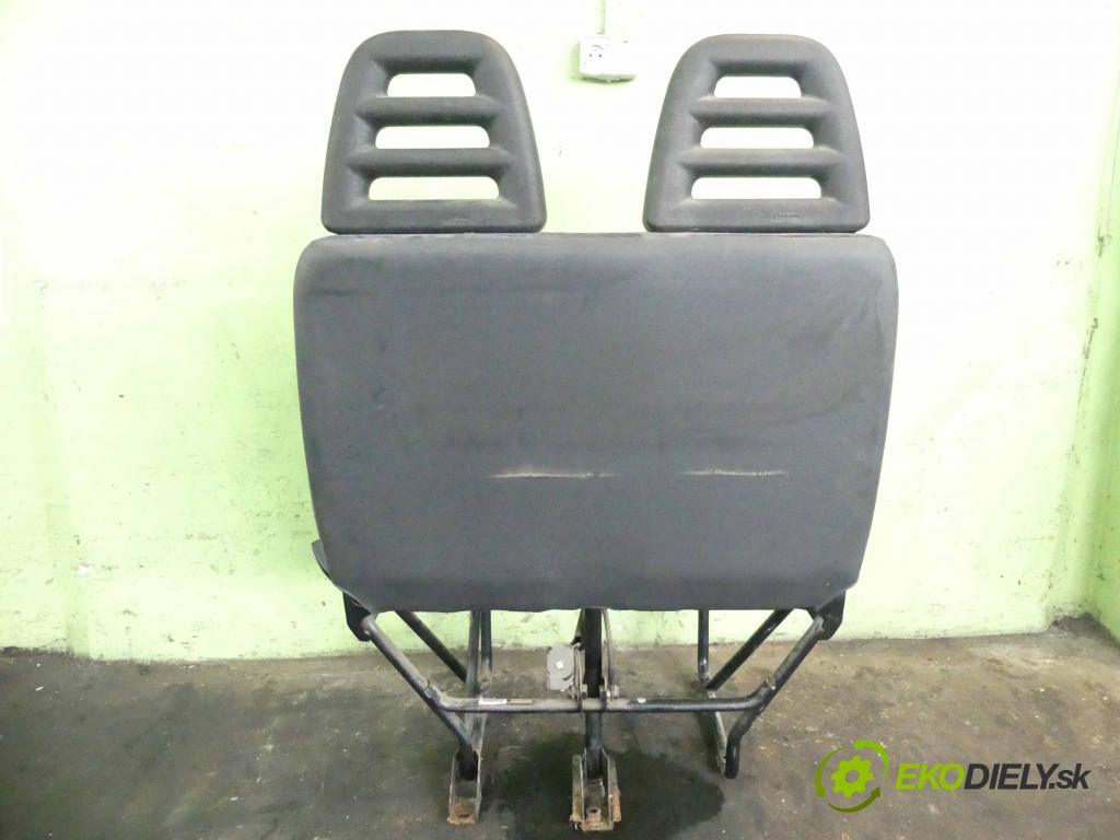 Iveco Daily III 1999-2006 2.3 HPI 116 HP manual 85,3 kW 2286 cm3 5- Sedačka pravý  (Sedačky, sedadlá)