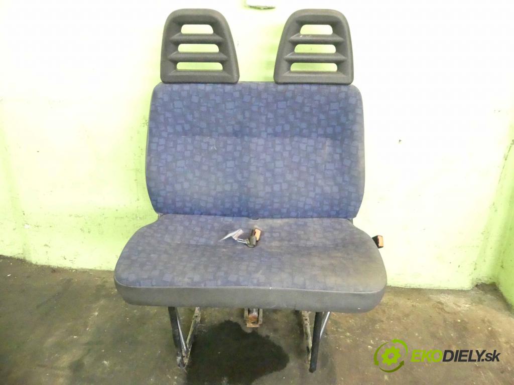 Iveco Daily III 1999-2006 2.3 HPI 116 HP manual 85,3 kW 2286 cm3 5- Sedačka pravý  (Sedačky, sedadlá)