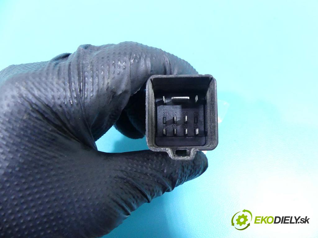 Iveco Daily III 1999-2006 2.3 HPI 116 HP manual 85,3 kW 2286 cm3 5- Relé: 0281003024 (Relé)