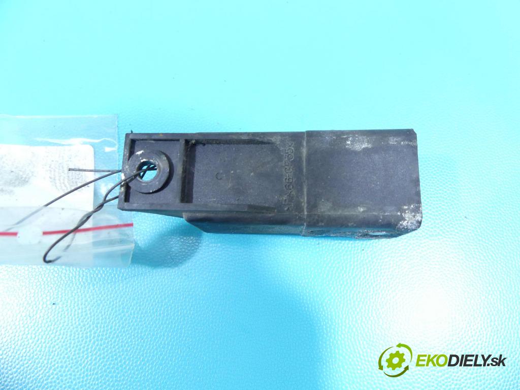 Iveco Daily III 1999-2006 2.3 HPI 116 HP manual 85,3 kW 2286 cm3 5- Relé: 0281003024 (Relé)