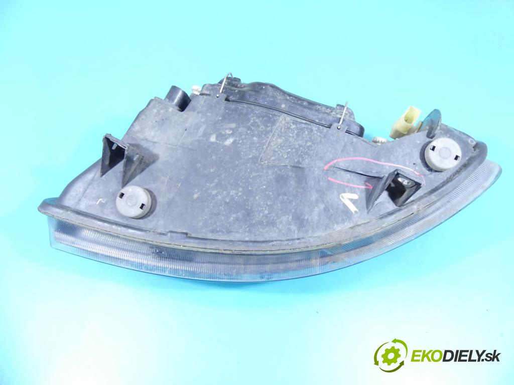 Seat Toledo II 1998-2004 1.6 SR 101 HP manual 74 kW 1595 cm3 4- Reflektor: pravý 1M2941016 (Pravé)