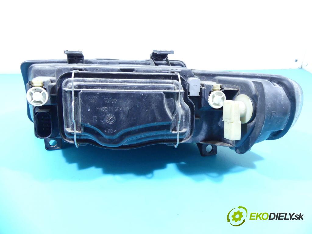 Seat Toledo II 1998-2004 1.6 SR 101 HP manual 74 kW 1595 cm3 4- Reflektor: pravý 1M2941016 (Pravé)