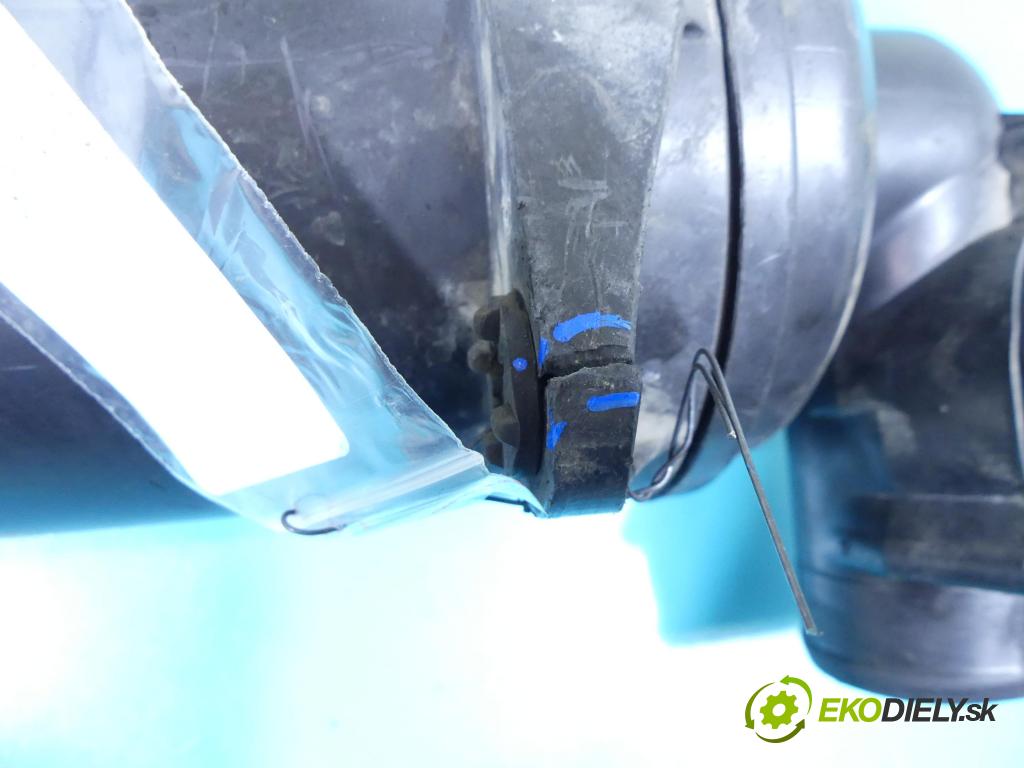 Fiat Doblo I 2001-2010 1.9d 63 hp manual 46 kW 1910 cm3 5- obal filtra vzduchu 46792662 (Kryty filtrů)