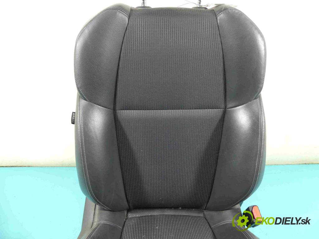 Peugeot 508 2010-2018 2.0 HDI 140 HP manual 103 kW 1997 cm3 4- Sedačka pravý  (Sedačky, sedadlá)
