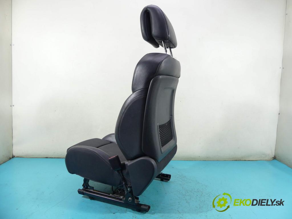 Peugeot 508 2010-2018 2.0 HDI 140 HP manual 103 kW 1997 cm3 4- Sedačka pravý  (Sedačky, sedadlá)