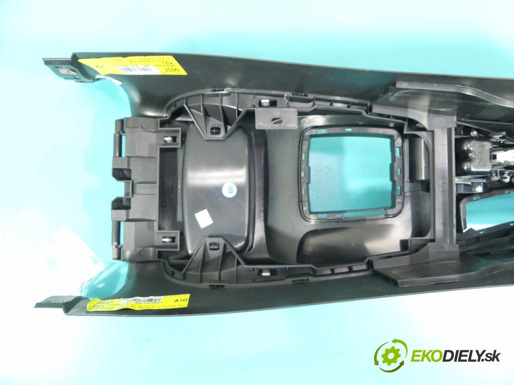 Renault Laguna III 2007-2015 2.0 16v 140 HP manual 103 kW 1997 cm3 5- operadlo 969100013R (Lakťové opierky)