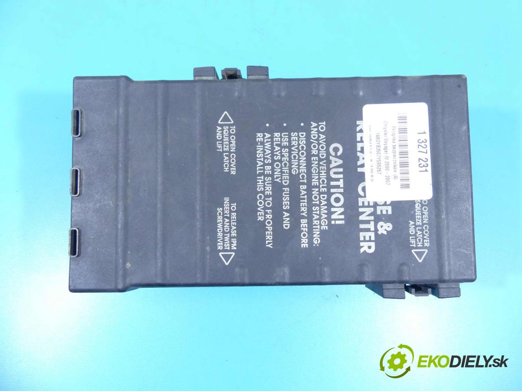 Chrysler Voyager IV 2000-2007 3.3 V6 177 hp automatic 130 kW 3301 cm3 5- skříňka pojistková  (Pojistkové skříňky)