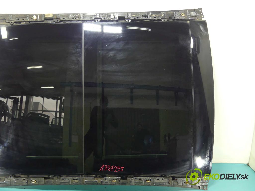 Hyundai I40 1.7 crdi 116 hp manual 85 kW 1685 cm3 4- Střešní okno: T20120209094 (Okna karoserie)