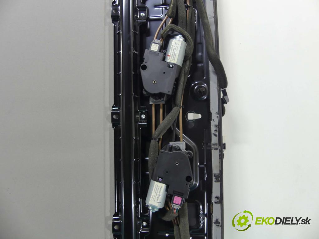 Hyundai I40 1.7 crdi 116 hp manual 85 kW 1685 cm3 4- Střešní okno: T20120209094 (Okna karoserie)