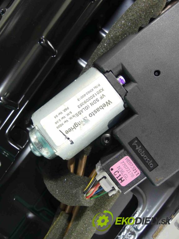 Hyundai I40 1.7 crdi 116 hp manual 85 kW 1685 cm3 4- Střešní okno: T20120209094 (Okna karoserie)