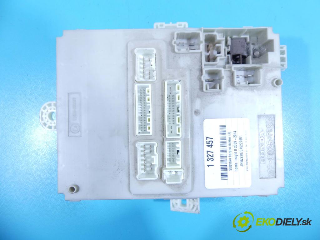 Honda Insight II 2009-2014 1.3 16V hybrid 88 hp automatic 65 kW 1339 cm3 5- skříňka pojistková TM8-G210 (Pojistkové skříňky)