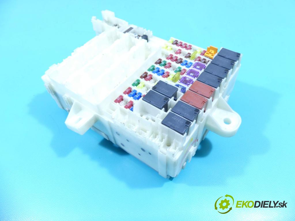 Honda Insight II 2009-2014 1.3 16V hybrid 88 hp automatic 65 kW 1339 cm3 5- skříňka pojistková TM8-G210 (Pojistkové skříňky)