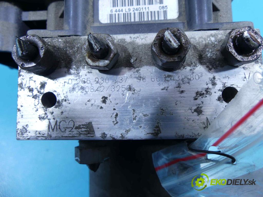 Peugeot 508 2010-2018 2.0 HDI 140 HP manual 103 kW 1997 cm3 4- čerpadlo abs 0265951245 (Pumpy ABS)