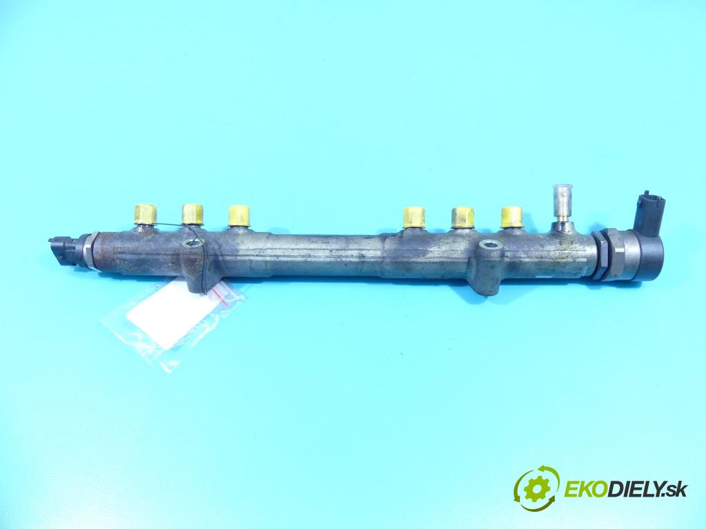 Volvo XC90 I 2002-2014 2.4 D5 185 HP automatic 136 kW 2401 cm3 5- lišta vstrekovacia 0281002712 (Vstrekovacie lišty)