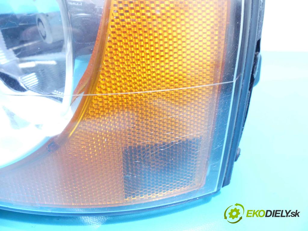 Volvo XC90 I 2002-2014 2.4 D5 185 hp automatic 136 kW 2401 cm3 5- světlo levý 30698813 (Ostatné)