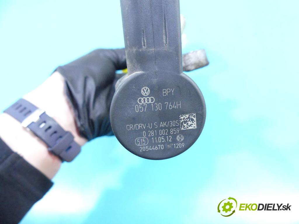 Vw Caddy III 2K 2003-2015 2.0 tdi 140 HP manual 103 kW 1968 cm3 5- lišta vstrekovacia 03L130089P (Vstrekovacie lišty)