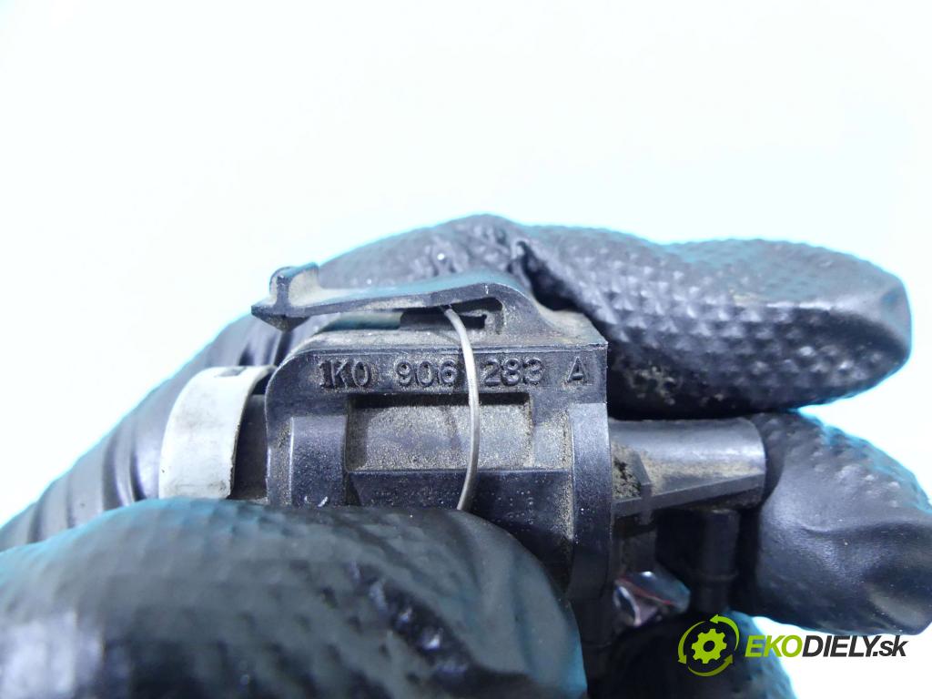 Vw Caddy III 2K 2003-2015 2.0 tdi 140 HP manual 103 kW 1968 cm3 5- ventil podtlaku 1K0906283A (Ventily)