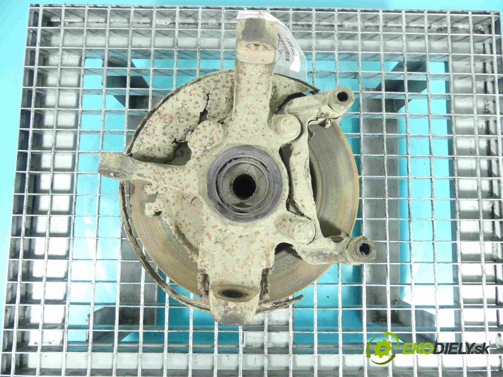 Opel Frontera A 1992-1998 2.0 8V 116 HP manual 85 kW 1998 cm3 3- náboj pravé  (Náboje)